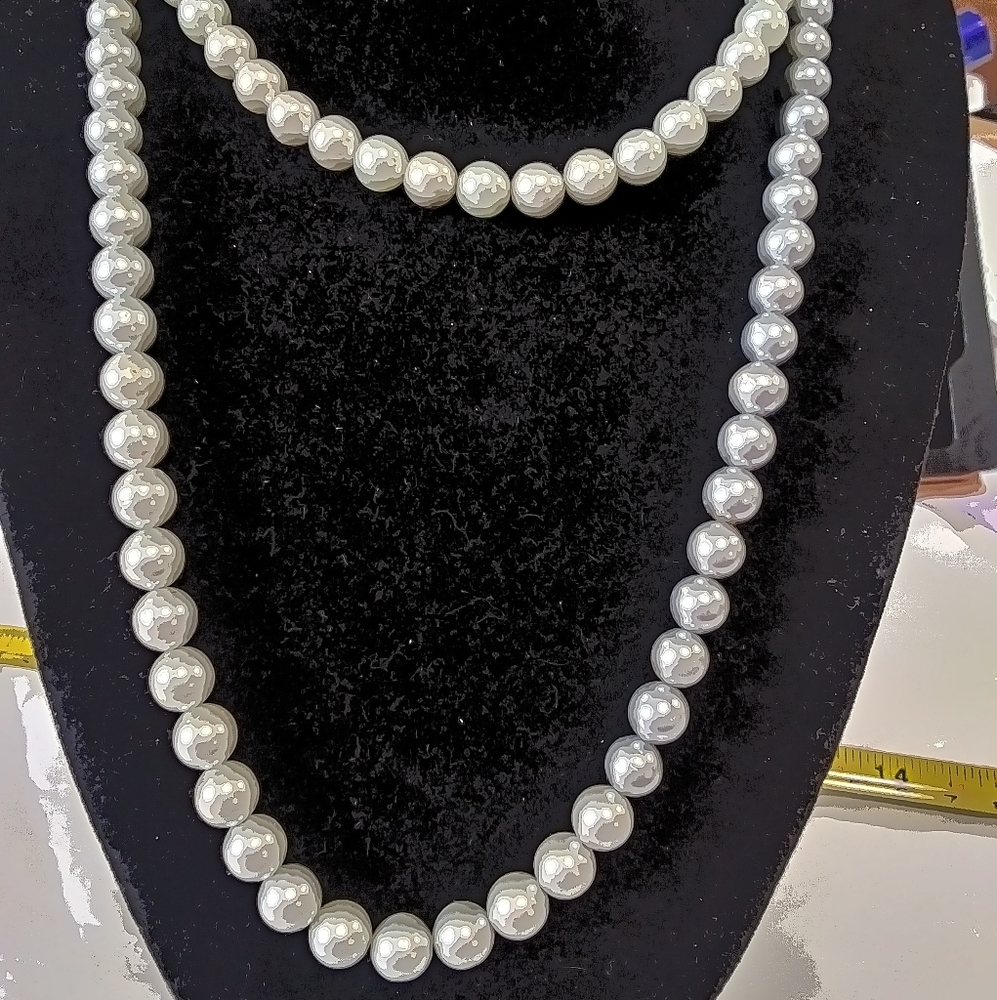 Tri colored beads.